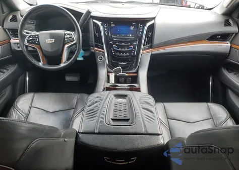 2015 Cadillac Escalade Premium z USA, uszkodzony, nr VIN 1GYS4NKJ7FR610475